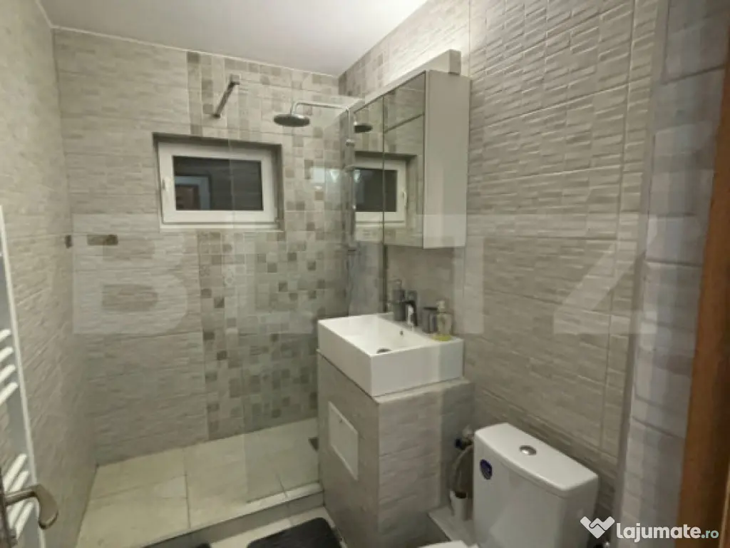 Apartament cu 2 camere zona Decebal