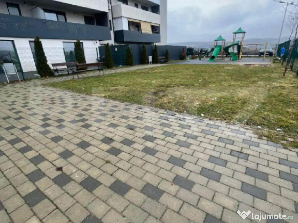 Apartament 3 camere, parcare, Sannicoara 