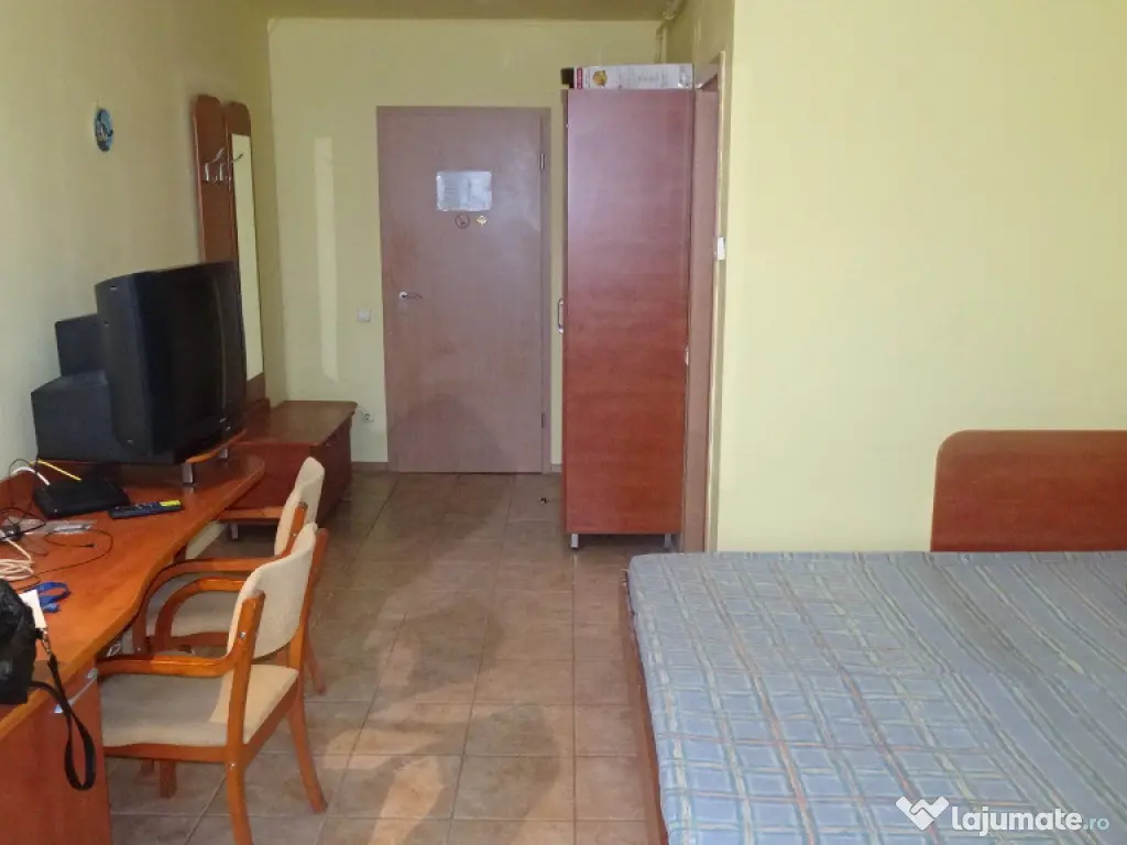 Vand garsoniera in Deva, zona Gojdu (Viitorului), etaj 1, mobilata, 