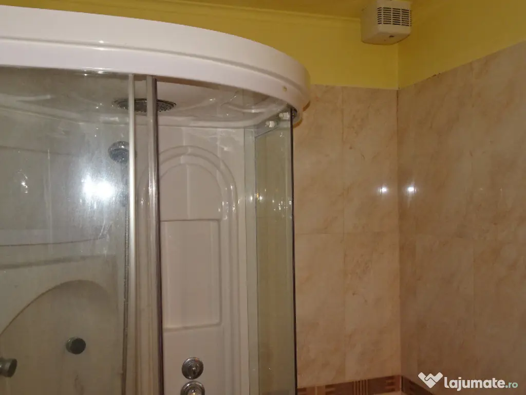 Vand garsoniera in Deva, zona Gojdu (Viitorului), etaj 1, mobilata, 