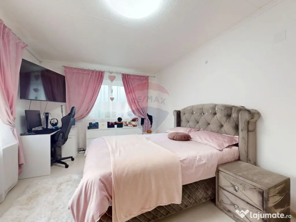 Casă/Vilă individuală | P+E+M | Teren 1075 mp | Cristian