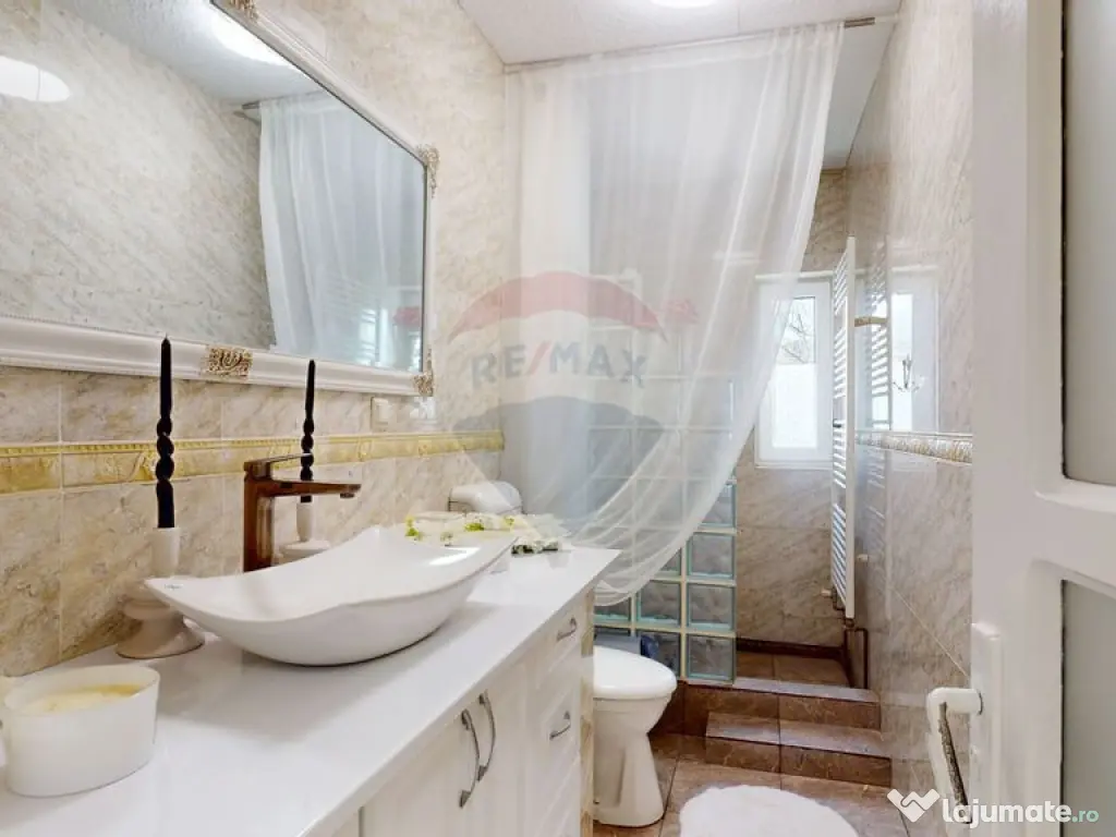 Casă/Vilă individuală | P+E+M | Teren 1075 mp | Cristian