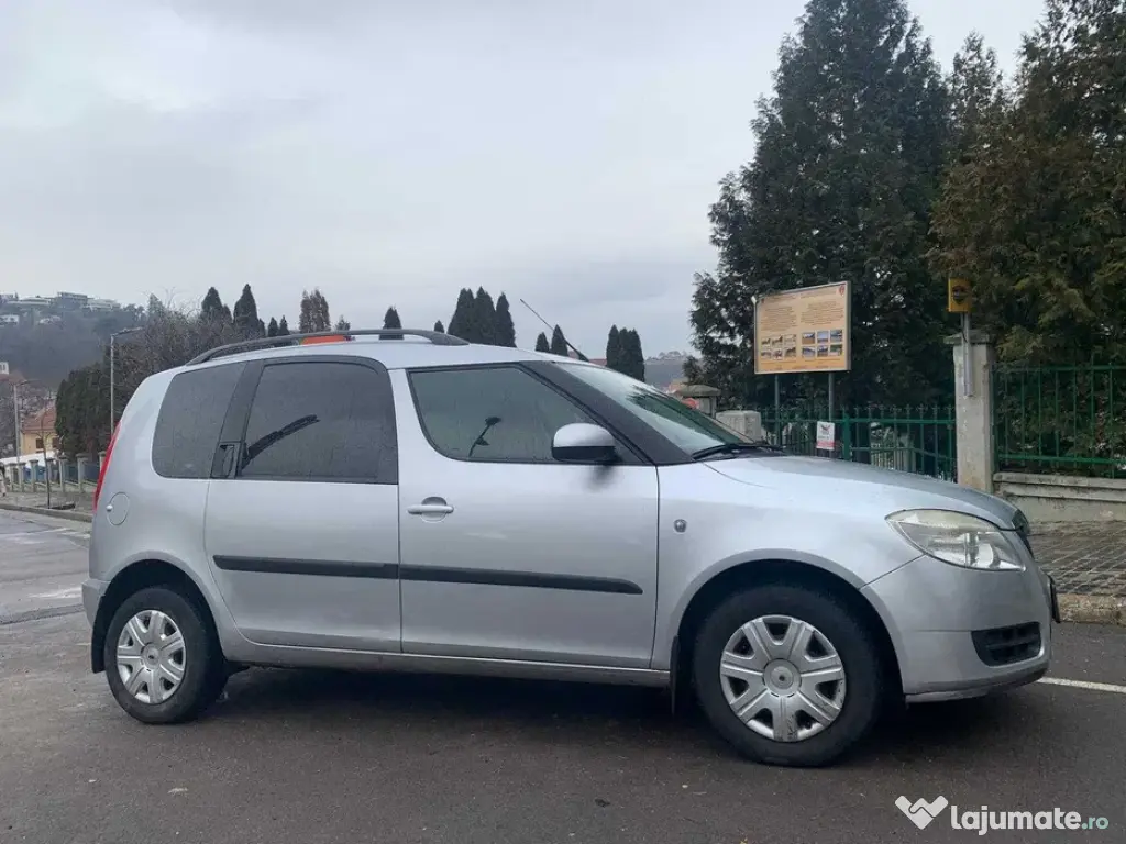 Skoda Roomster 1.2 TSI 70 CP - Ideală pentru Familie și Oraș!