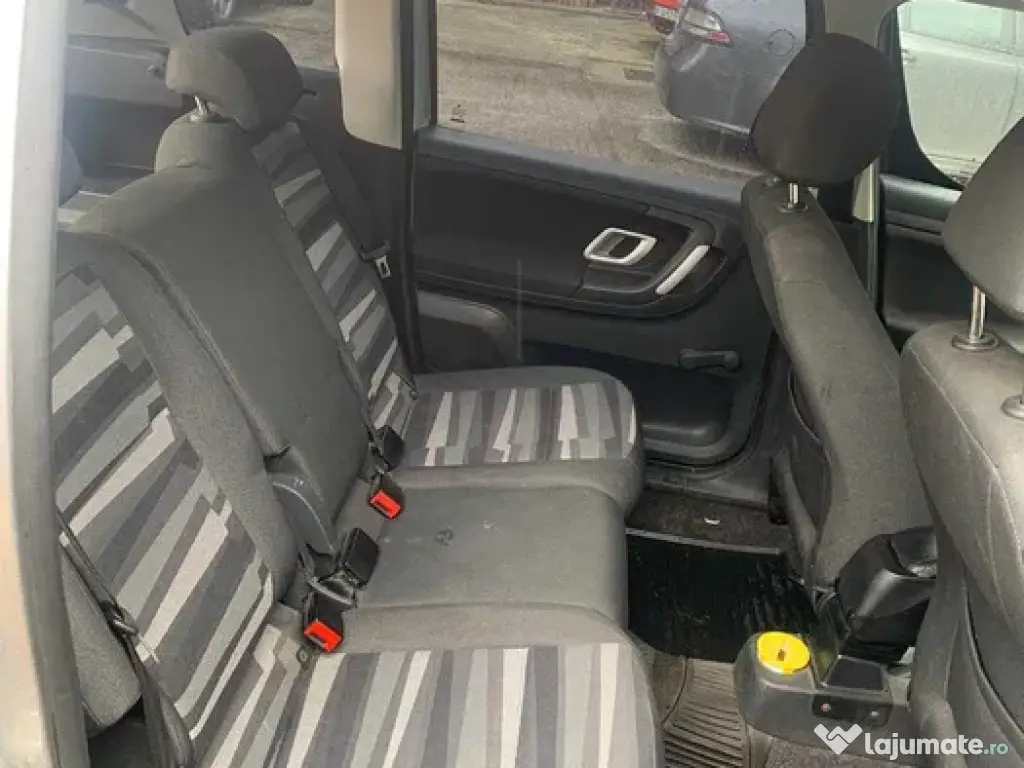 Skoda Roomster 1.2 TSI 70 CP - Ideală pentru Familie și Oraș!