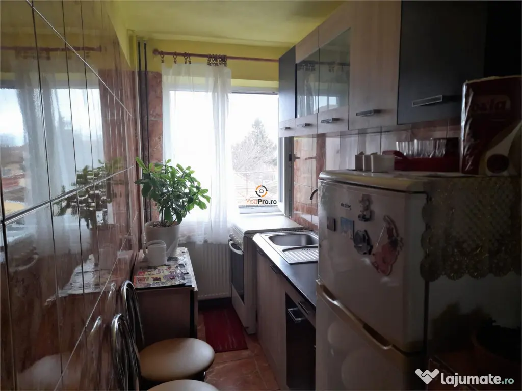 Apartament Etaj 2 zona Sagului 