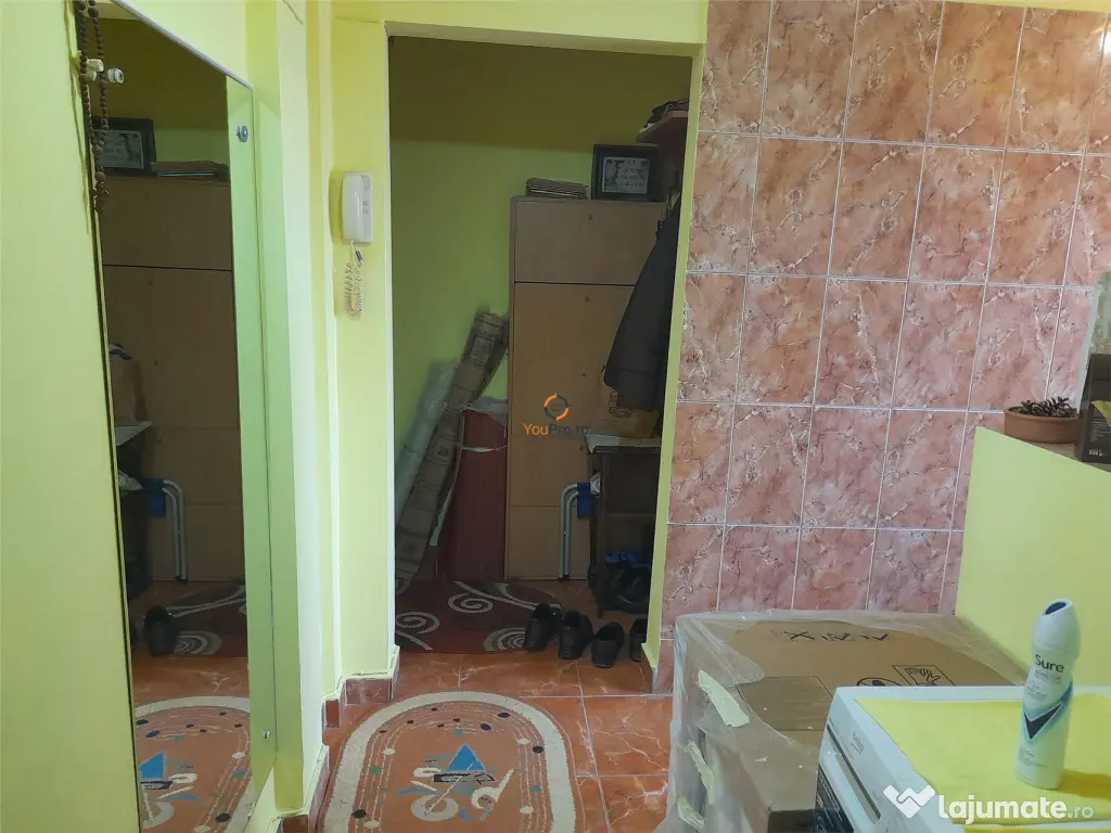 Apartament Etaj 2 zona Sagului 