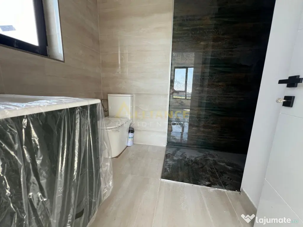 Vila individuala/ 4 camere /3 bai teren 350mp 