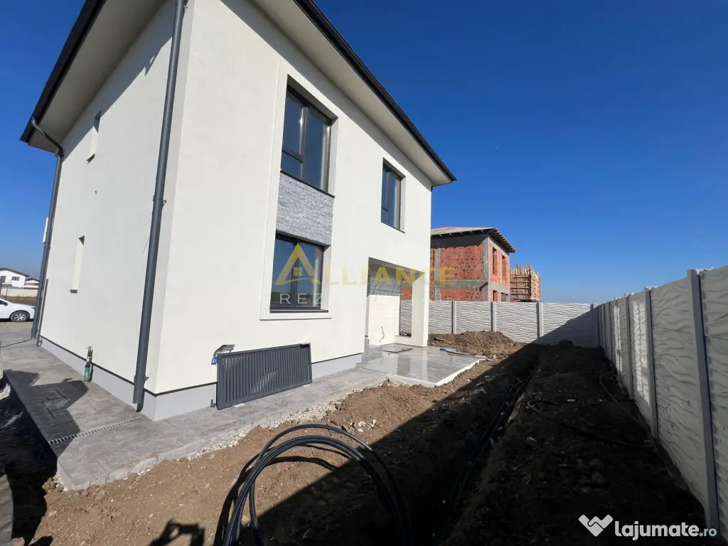 Vila individuala/ 4 camere /3 bai teren 350mp 