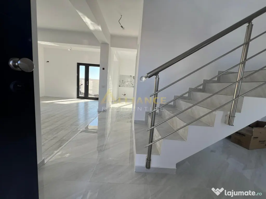 Vila individuala/ 4 camere /3 bai teren 350mp 