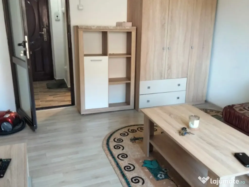 Garsoniera etaj 1 zona Garii 