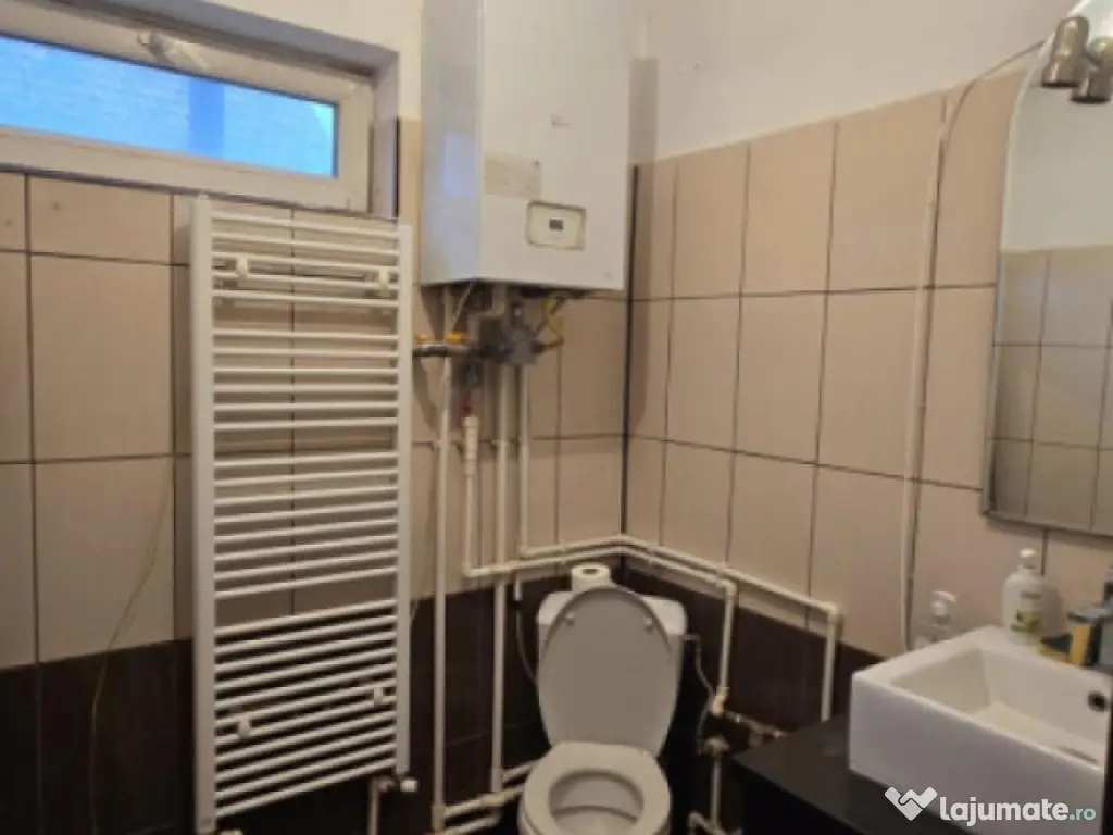 Casa 2 camere decomandat 80mp, 1 Mai 