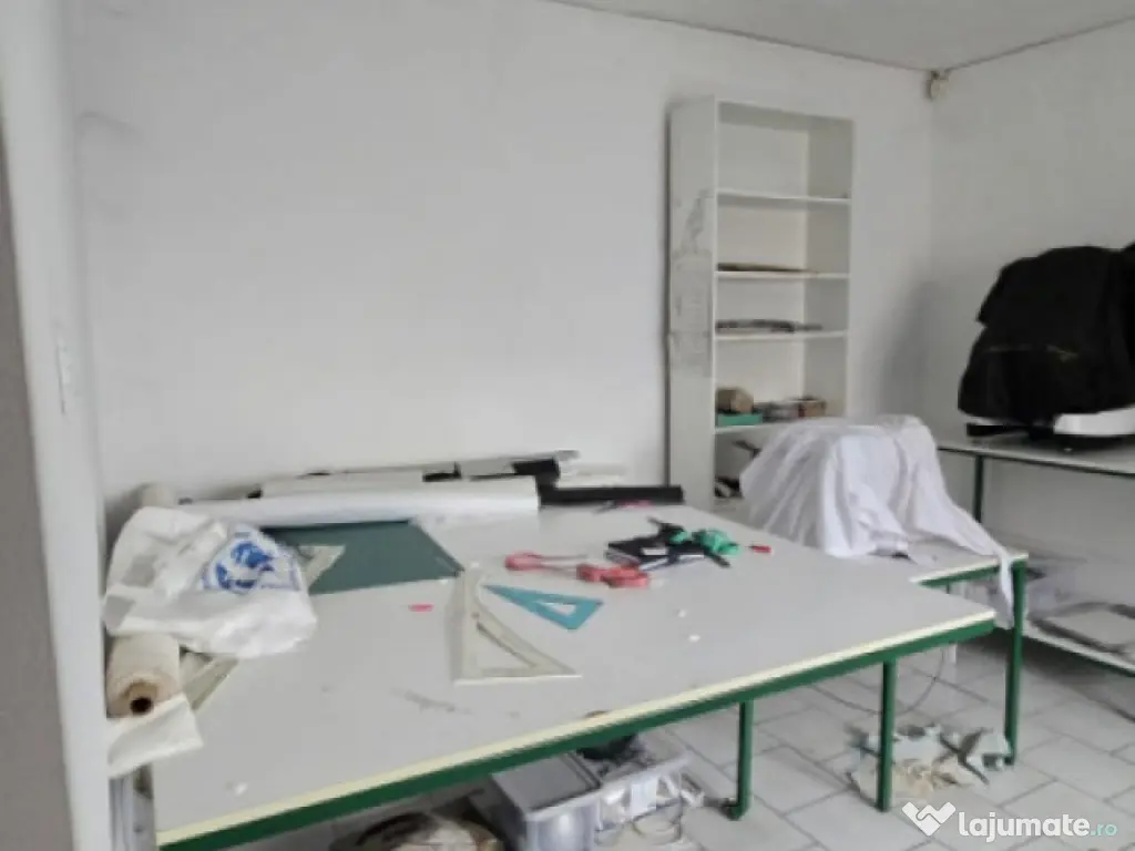 Casa 2 camere decomandat 80mp, 1 Mai 