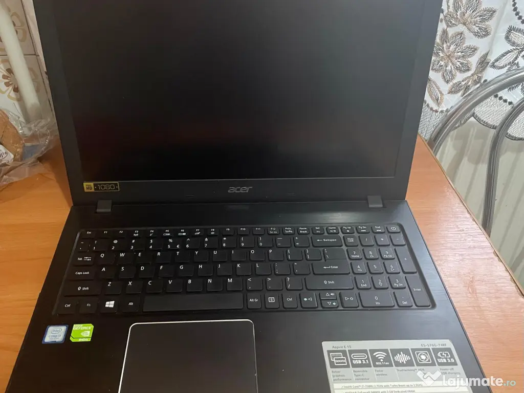 Vând Laptop Acer Aspire E15 