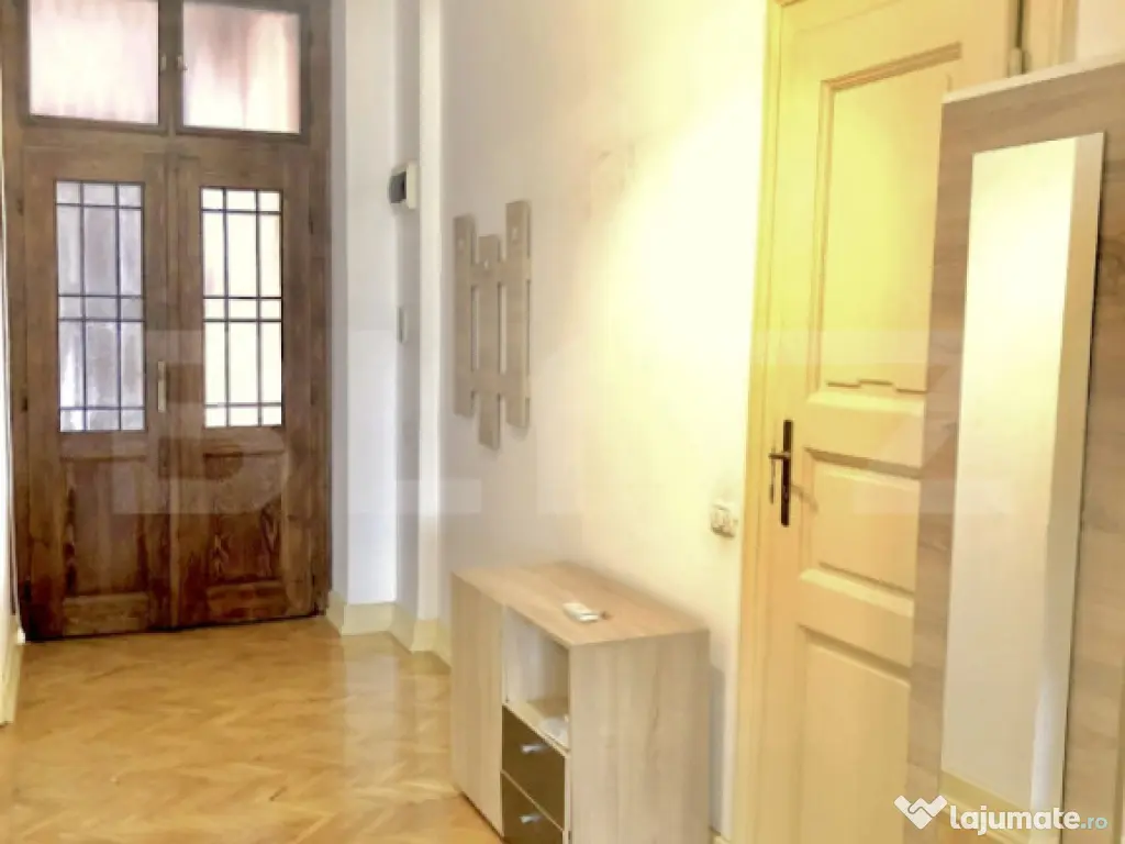 Apartament 3 camere, 115 mp, zona Centru - vedere Bega