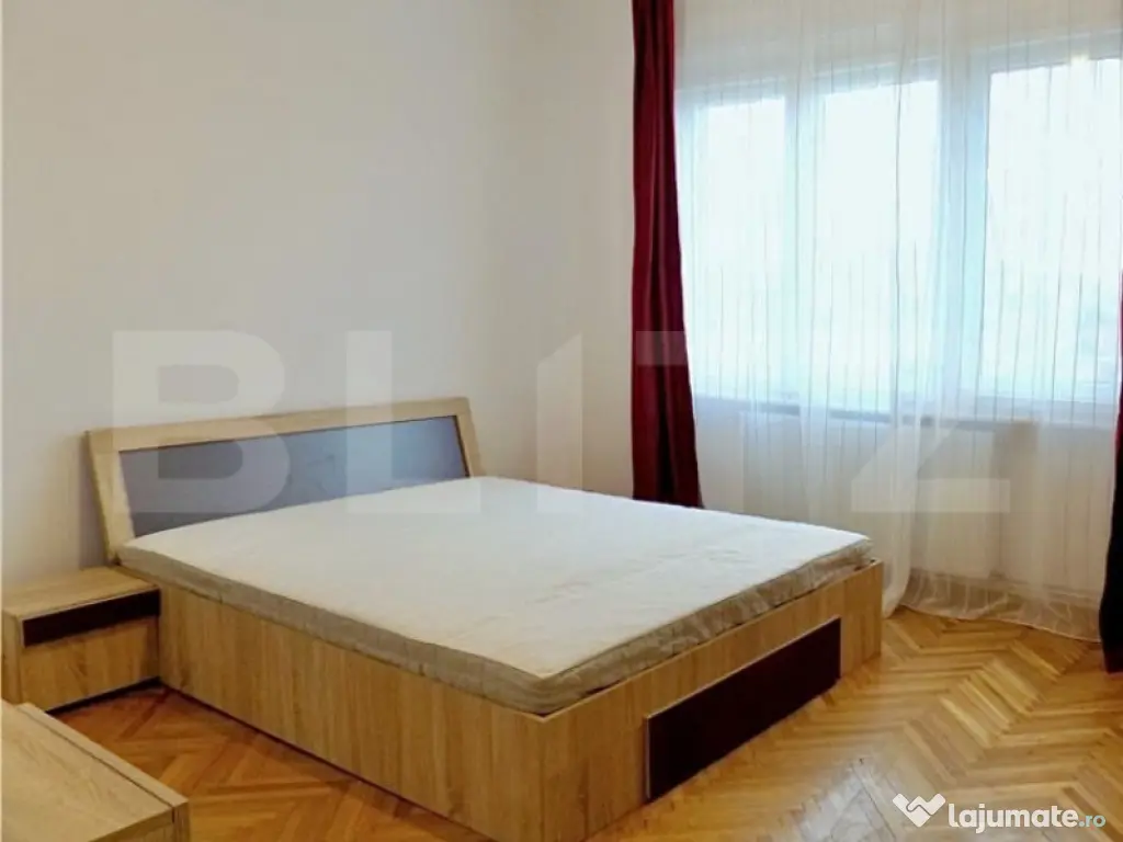 Apartament cu 3 camere + Terasa, 87 mp, zona Central 