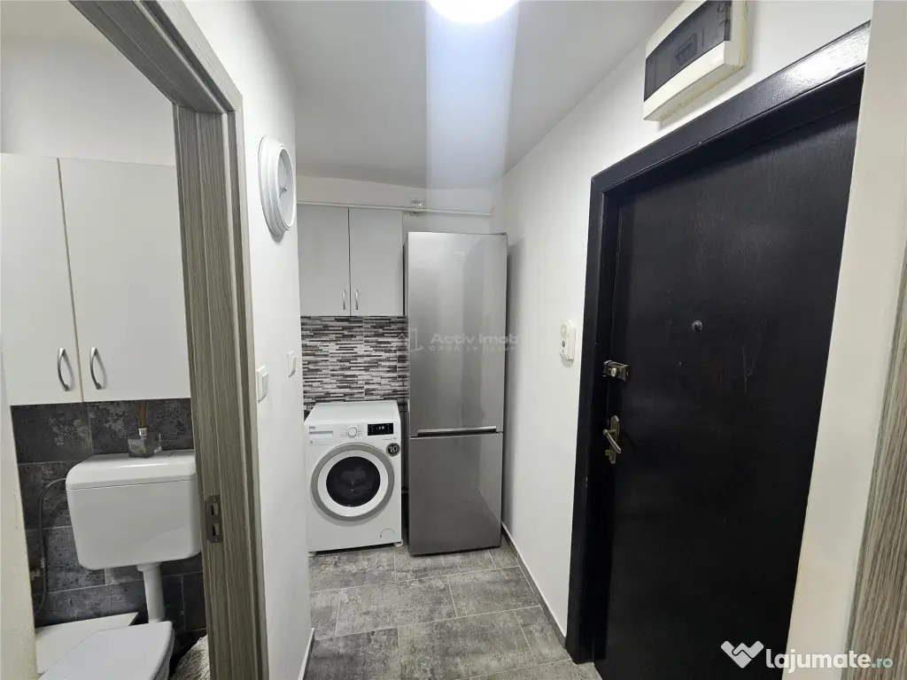 Resita, Garsoniera, Renovata, Mobilata Utilata, Et. 2, Micro 