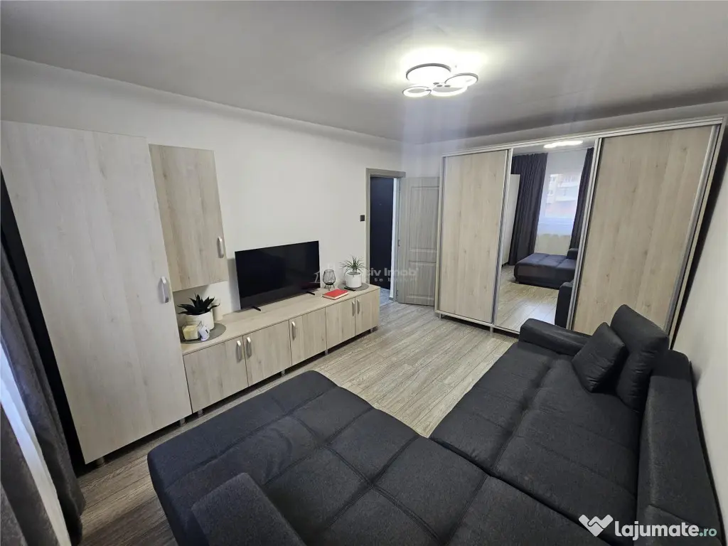 Resita, Garsoniera, Renovata, Mobilata Utilata, Et. 2, Micro 