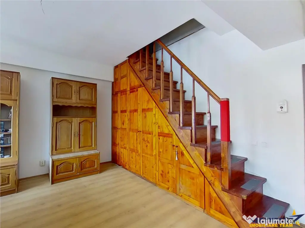 Rezidenta pe doua nivele, cu 3 camere, eficenta energetic, G 