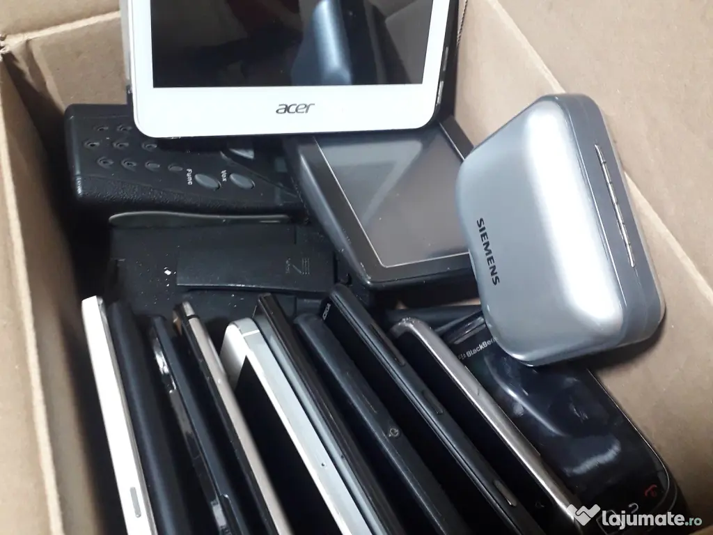 Cateva jucarii la cutie