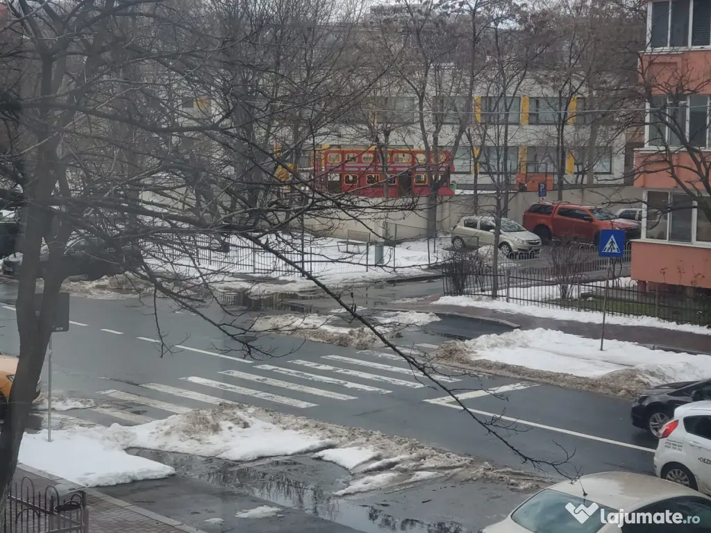 Inchiriez apartament 