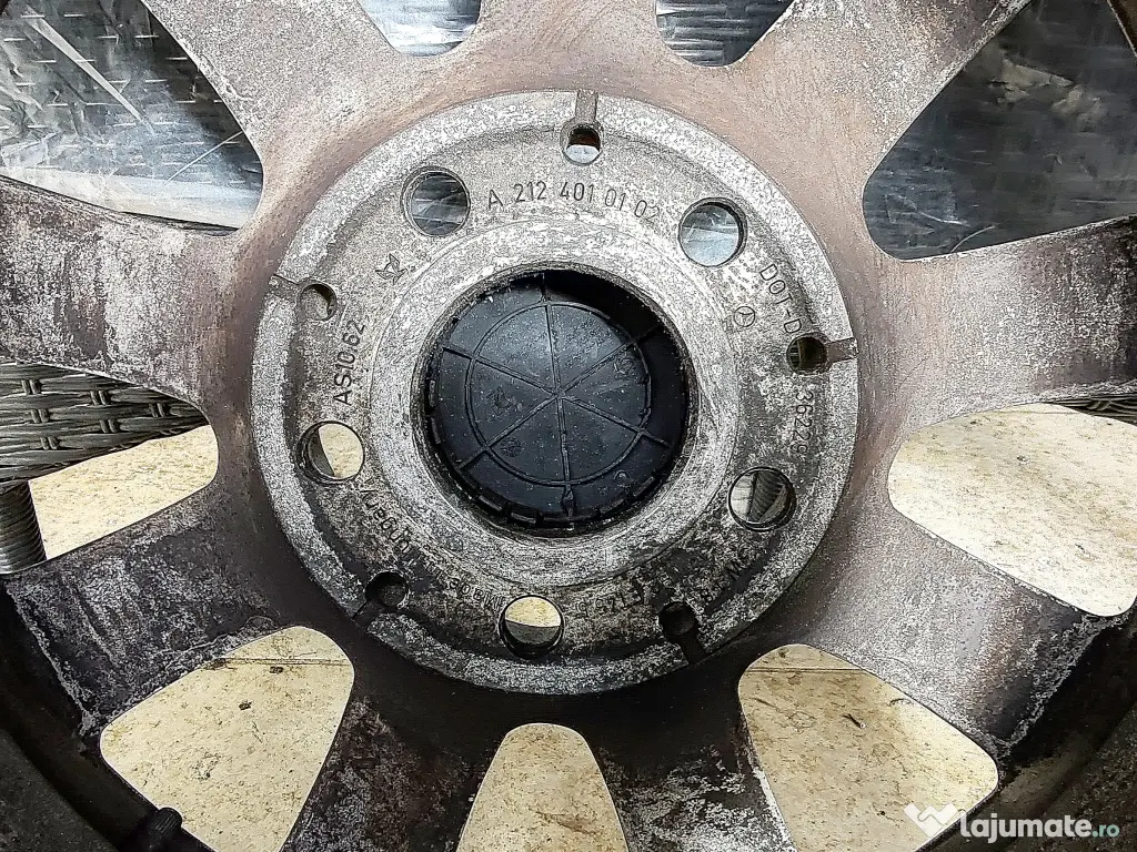 Janta aliaj Mercedes R16 