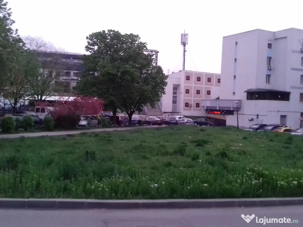 vand inchiriez teren(863 MP sau 432 MP), central, Casa Tineretului