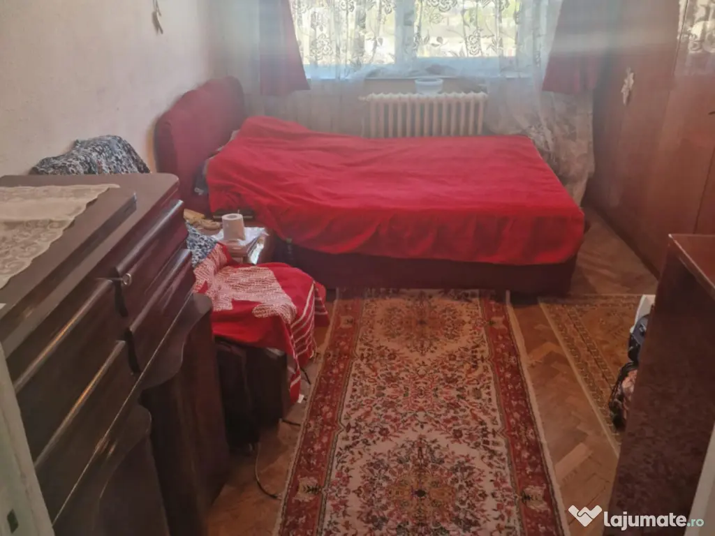 Vindem un apartament Panoramic - la 5 minute de mers pe jos la toate!