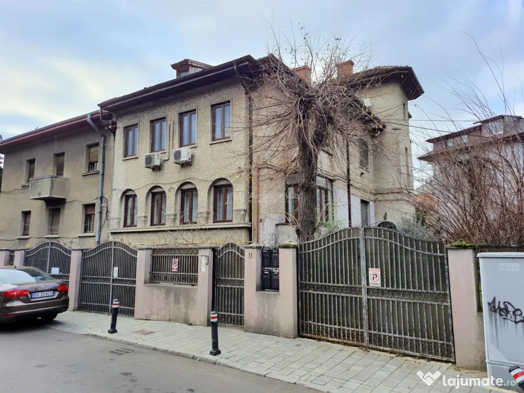 4 cam Floreasca, plus 1 cam mansarda(birou), in vila, curte,