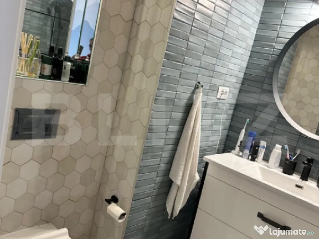 Penthouse 4 Cam | 110 mp utili + Terasa 68 mp | + Parcare | 