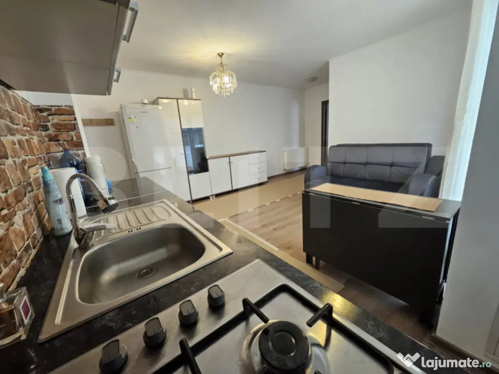 Apartament semidecomandat cu 2 camere, 40mp utili, zona Terr 