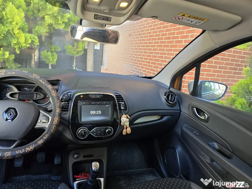 Renault Captur 2019, 1.3 tce, 64.000km 