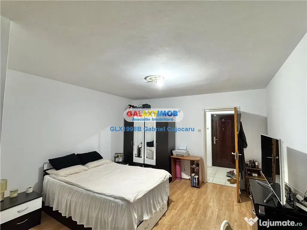 Garsoniera TItan 5 minute metrou si parc IOR- ideal investit