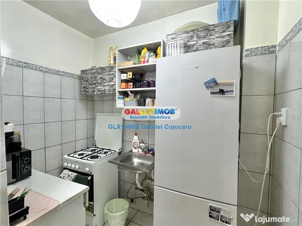 Garsoniera TItan 5 minute metrou si parc IOR- ideal investit