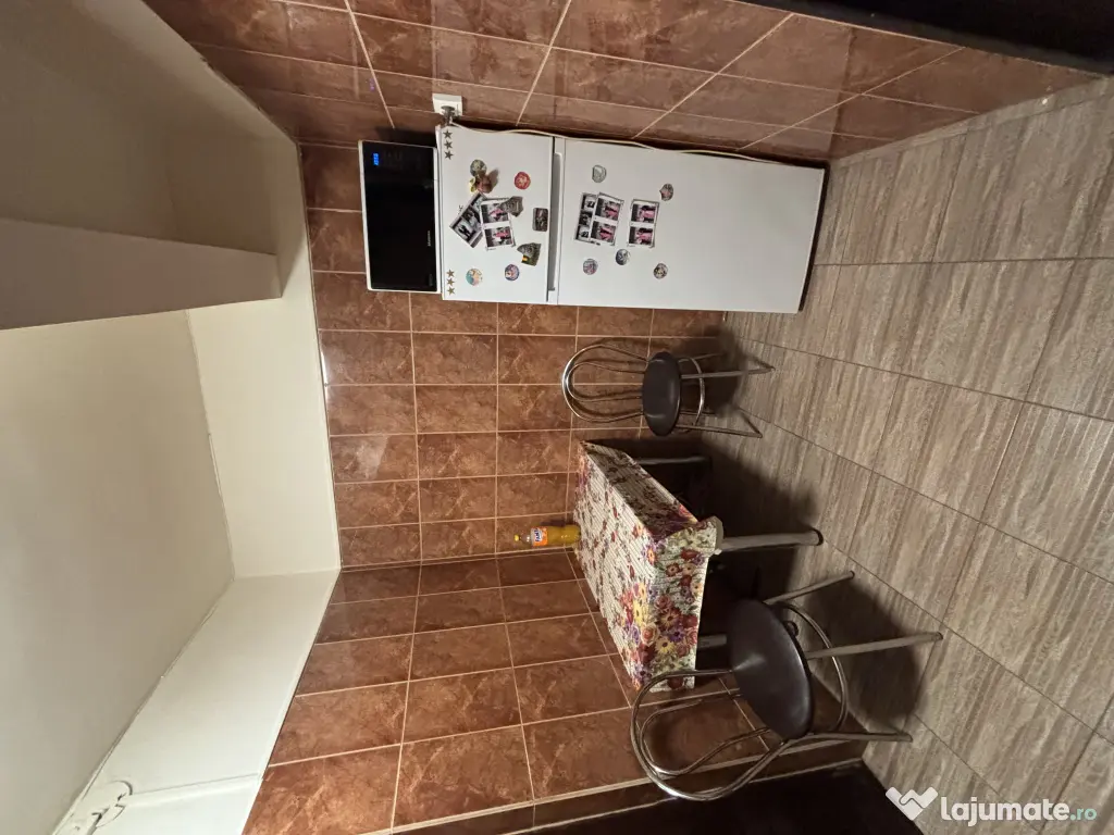 Vand camera de camin Sarari 2/4 negociabil 