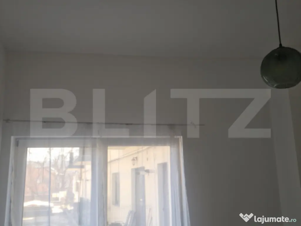 Apartament decomandat cu 2 camere 