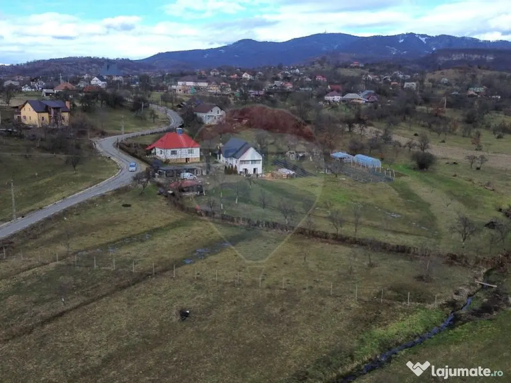 Teren intravilan de vanzare Șurdești 