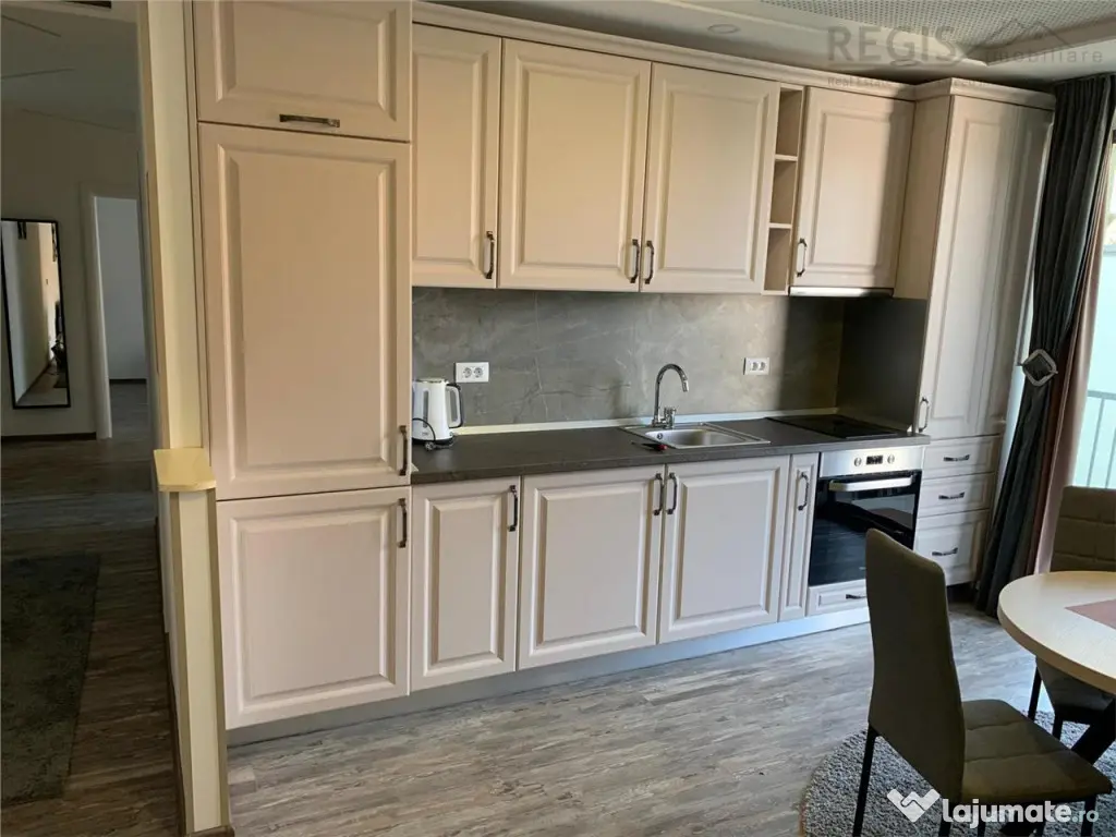 Apartament 3 camere - de inchiriat