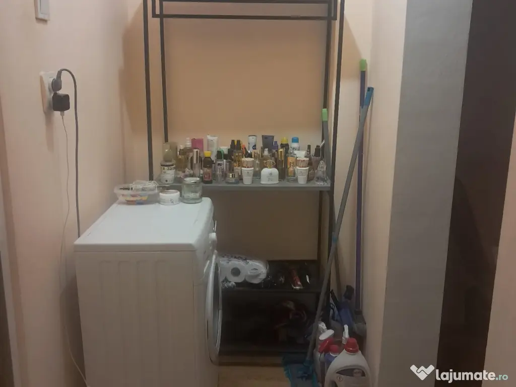 Apartament 2 camere semidecomandat etaj 1 mobilat