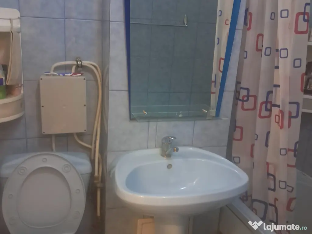 Apartament 2 camere semidecomandat etaj 1 mobilat