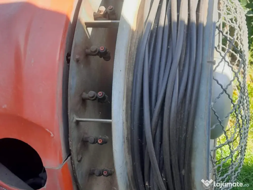 Vand masina de stropit pt tractor