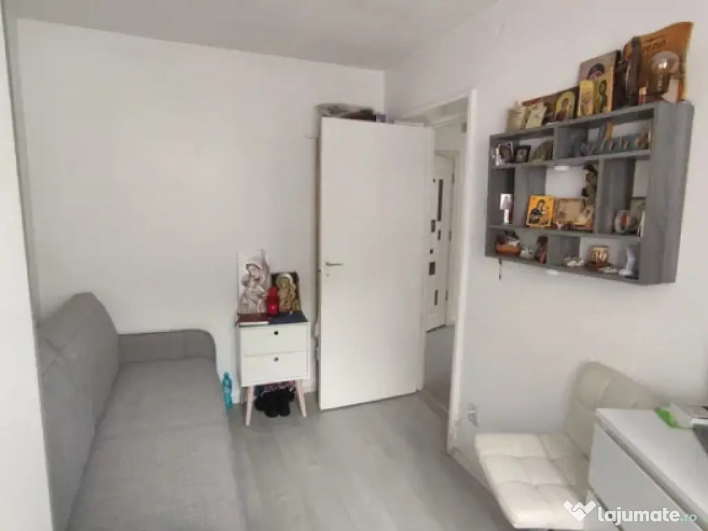 Apartament 3 camere decomandate Strand I 