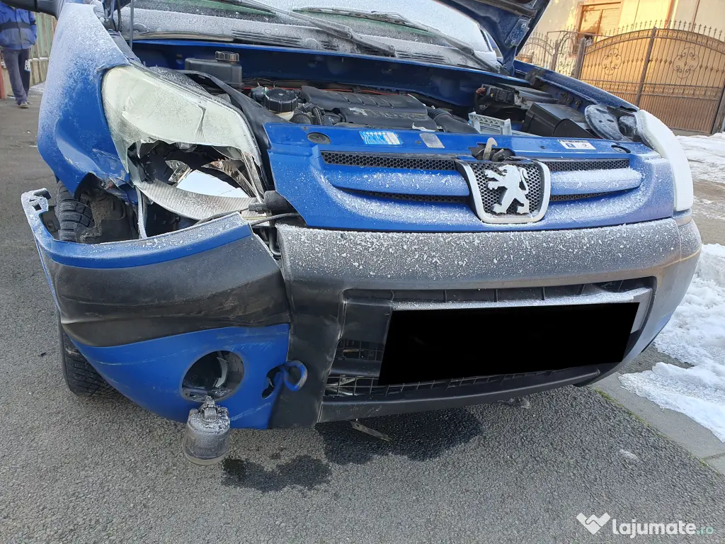 Epava Peugeot Partner 2006