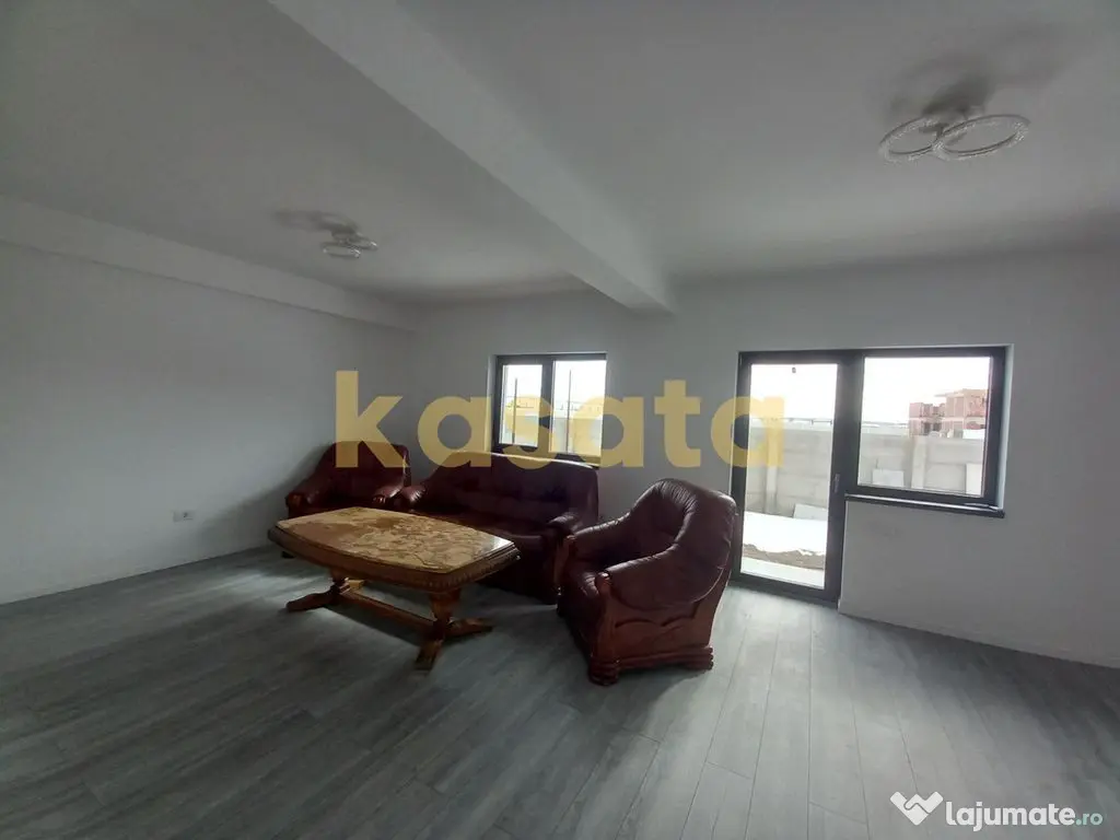 Casa 4 camere 190 mp, curte & 2 locuri parcare in zona Cr... 