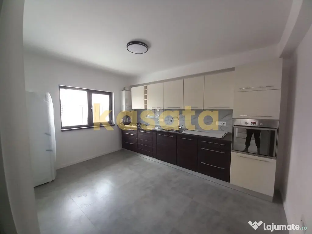 Casa 4 camere 190 mp, curte & 2 locuri parcare in zona Cr... 