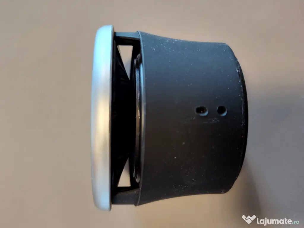 Boxă bluetooth cu acumulator