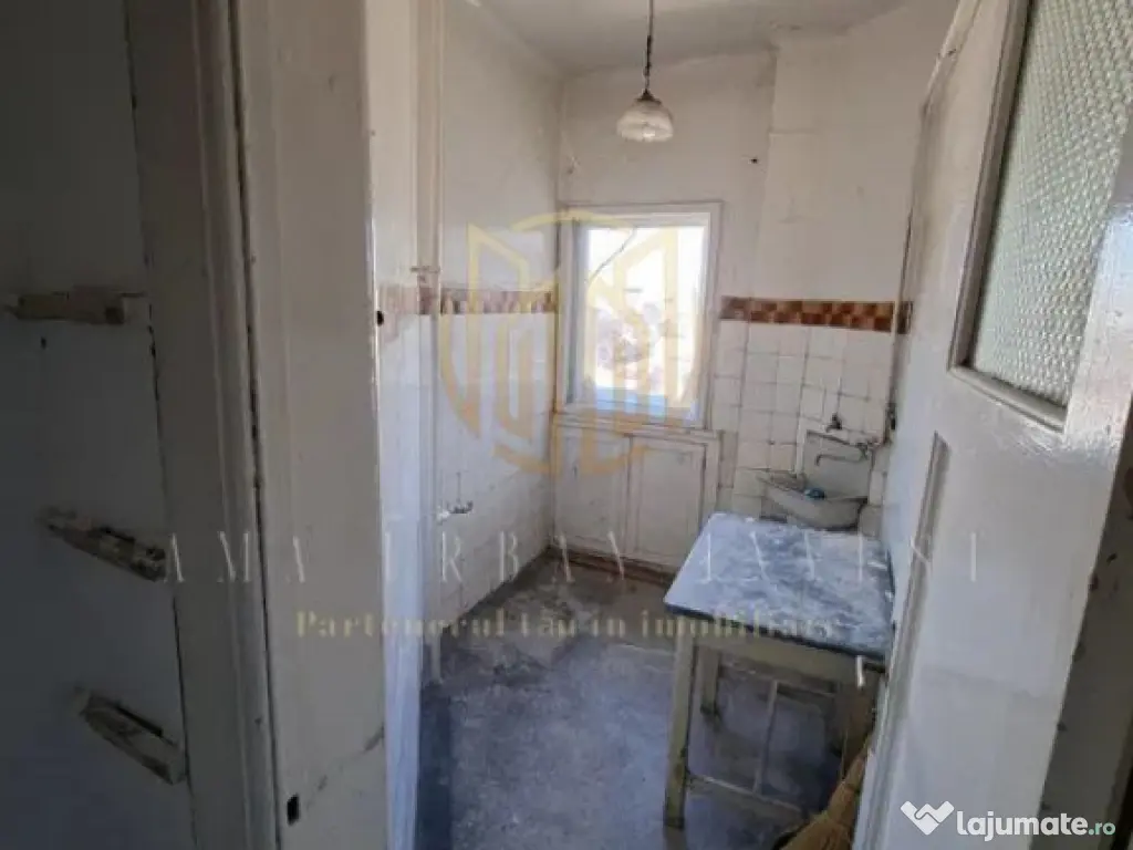 Muncii Calea Calalrasilor 2 camere 45 mp 65000 eur 