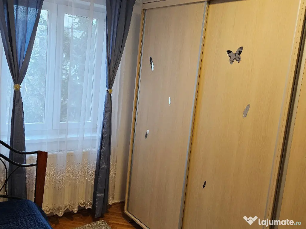 Inchiriez apartament cu 4 camere decomandat in Deva, Kogalniceanu et 3 