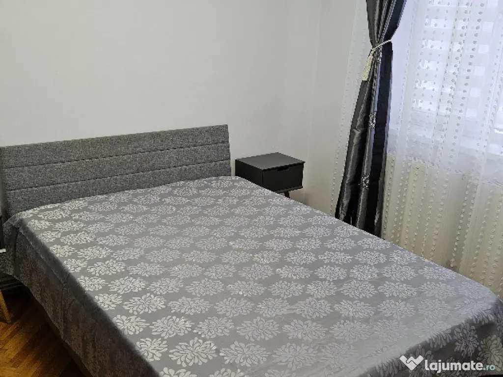 Inchiriez apartament cu 4 camere decomandat in Deva, Kogalniceanu et 3 