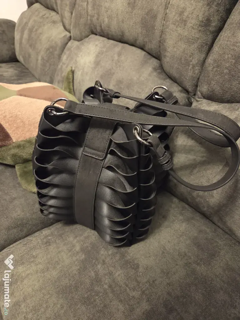 Geanta EPICA Neagra - Design Statement | Stare Impecabila 