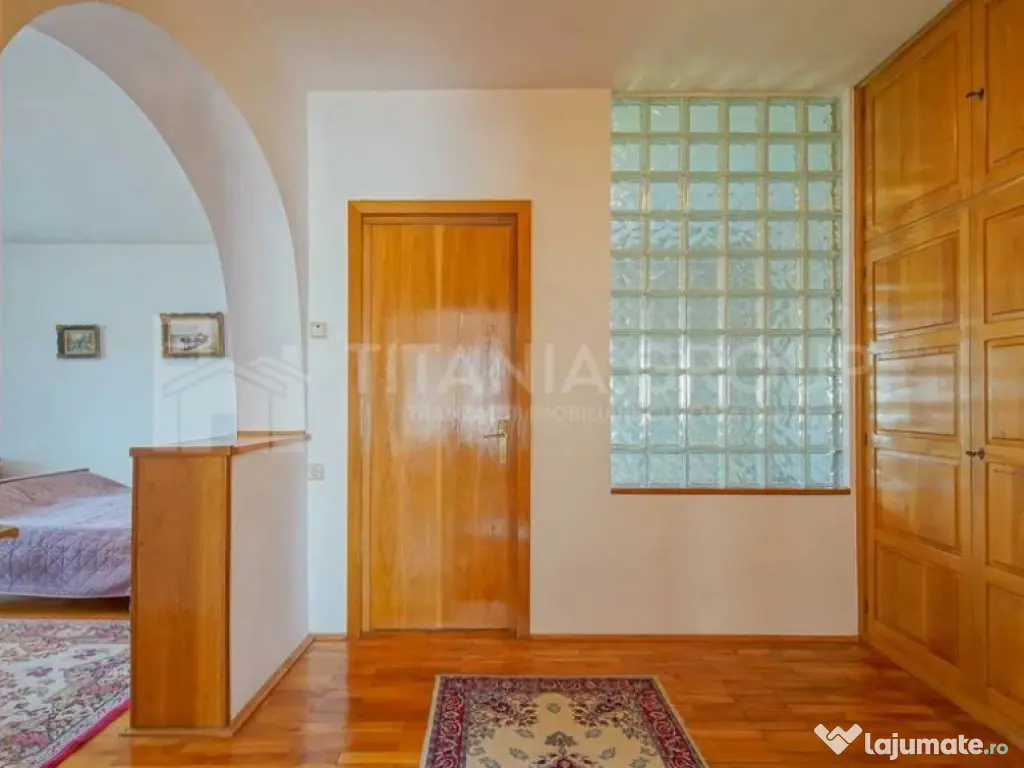 CASĂ DE VÂNZARE 6 camere 1170 mp2, Tractorul (ideal inv... 